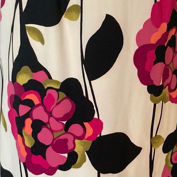 AGB Dress- Floral Sleeveless Dress - Black and Pink - Picture 8 of 16